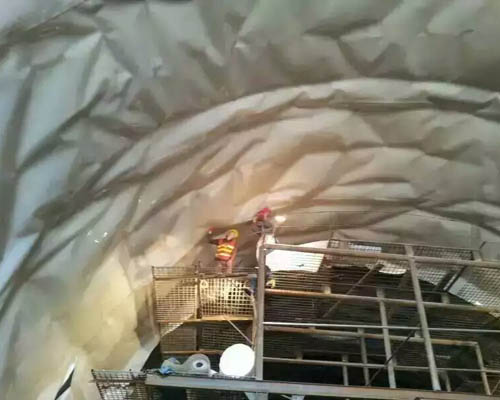 �������B����