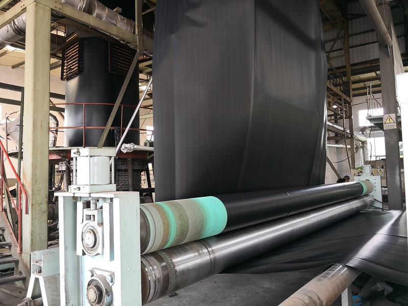 ����Ĥ�߶��O(sh��)��չʾ